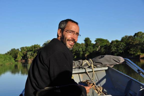 Feliz da vida, navegando no rio Cuiabá, região de Porto Jofre, no final da rodovia Transpantaneira, no Pantanal Norte, no Mato Grosso